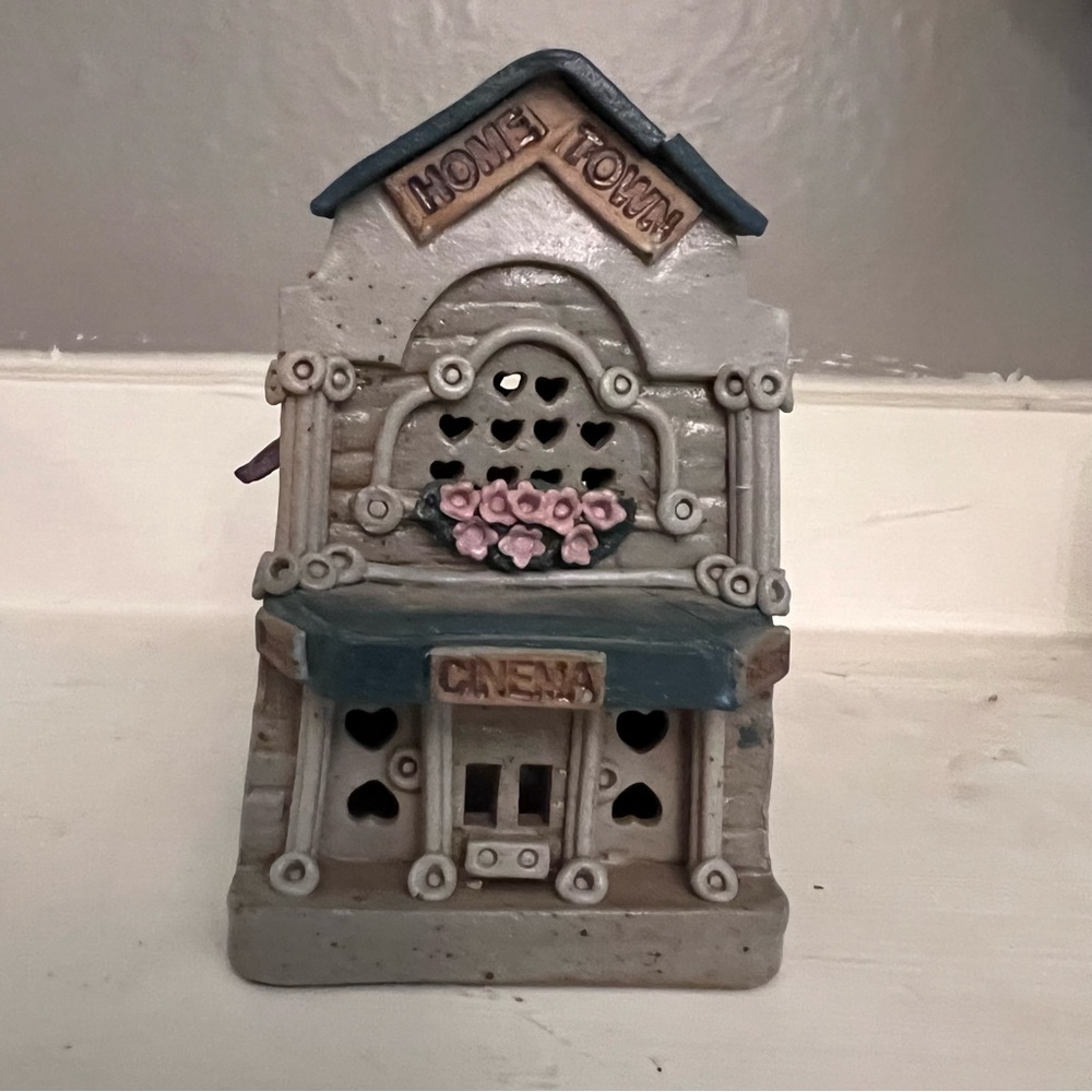 WINDY MEADOWS 1990 Hometown Cinema Clay Collectible